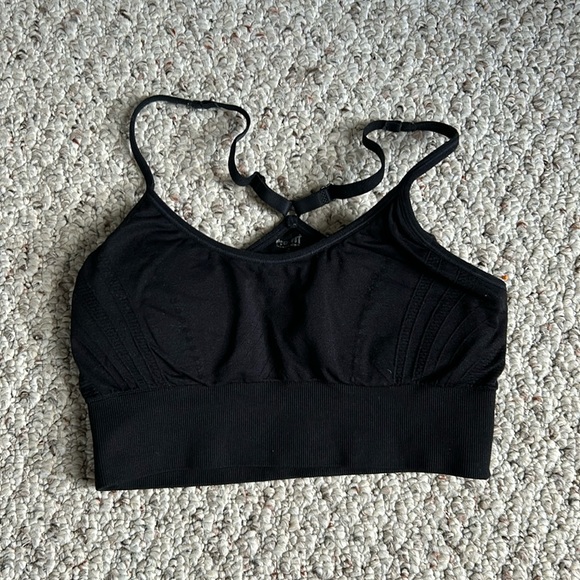 Pro-Fit Black Sports Bra - Picture 1 of 3